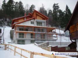 vila-tip-pensiune-la-rosu-cu-10-camere-si-teren-de-1055-mp-in-dambovicioara-oportunitate-de-investitie-turistica-8