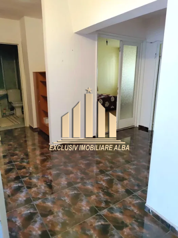 apartament-3-camere-decomandat-m-uri-1
