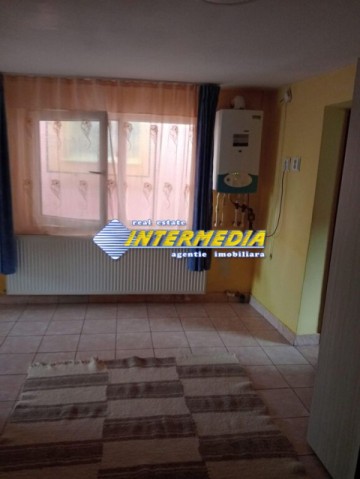 casa-de-vanzare-in-sard-cu-2-camere-renovata-complet-1