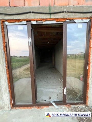 vila-la-rosu-4-camere-teren-420-mp-de-vanzare-in-domnesti-arges-oportunitate-de-personalizare-9