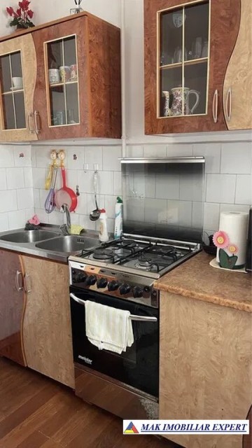 apartament-3-camere-confort-1-etaj-44-in-campulung-spatios-si-luminos-4