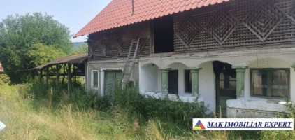 vila-spatioasa-8-camere-teren-2500-mp-de-vanzare-in-hartesti-arges-investitie-ideala-6