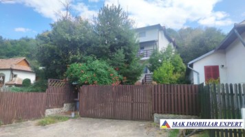 vila-cu-6-camere-si-teren-de-900-mp-voinesti-leresti-arges-1