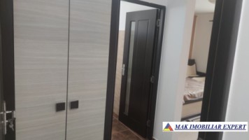 vila-cu-6-camere-si-teren-de-900-mp-voinesti-leresti-arges-30