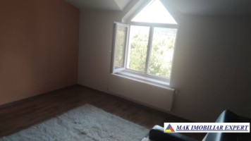 vila-cu-6-camere-si-teren-de-900-mp-voinesti-leresti-arges-36
