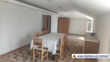 vila-cu-6-camere-si-teren-de-900-mp-voinesti-leresti-arges-47