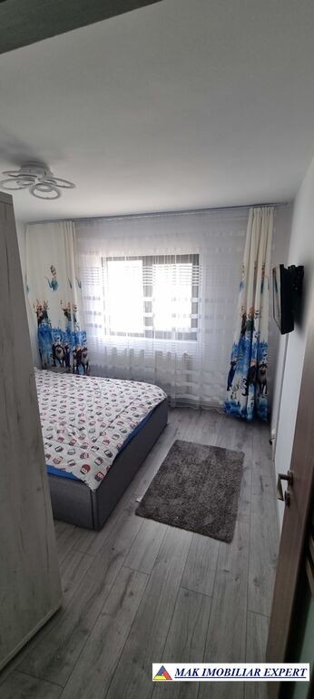 apartament-2-camere-de-vanzare-in-campulung-confort-1-etaj-34-2