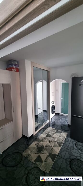 apartament-2-camere-de-vanzare-in-campulung-confort-1-etaj-34-3