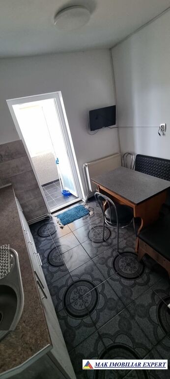 apartament-2-camere-de-vanzare-in-campulung-confort-1-etaj-34-5