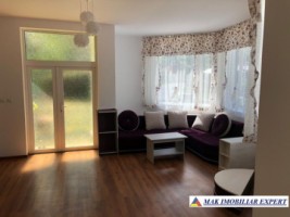 vila-cu-9-camere-si-teren-de-400-mp-de-vanzare-rucar-arges-1