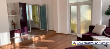 vila-cu-9-camere-si-teren-de-400-mp-de-vanzare-rucar-arges-3
