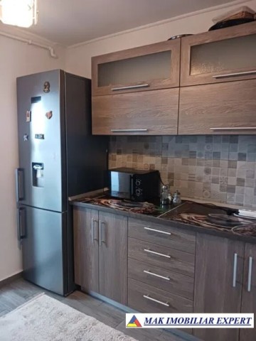 vandut-de-inchiriat-apartament-2-camere-cf-1-et-14-in-grui-campulung-muscel-arges-6