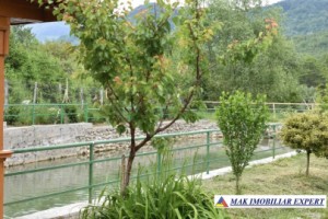 vila-cu-10-camere-si-teren-de-519-ha-de-vanzare-in-corbi-arges-ideala-pentru-investitii-rezidentiale-sau-turistice-5