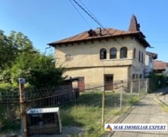 vila-p-e-4-camere-tere-180-mp-centru-campulung-muscel-arges