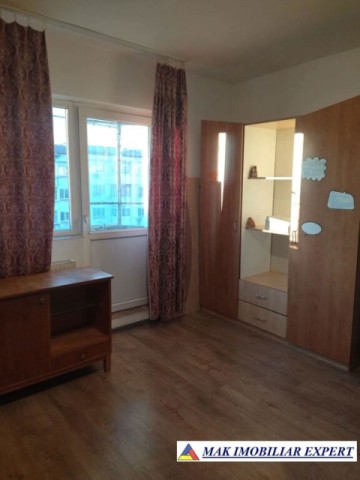 gasca-zurli-apartament-2-camere-cf-1-et-34-campulung