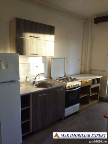 gasca-zurli-apartament-2-camere-cf-1-et-34-campulung-4