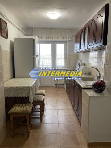 okazie-apartament-cu-4-camere-de-vanzare-alba-iulia-cetate-foste-proprietati-9