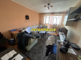 apartament-3-camere-decomandat-de-vanzare-in-alba-iulia-zona-centru-etaj-1-6