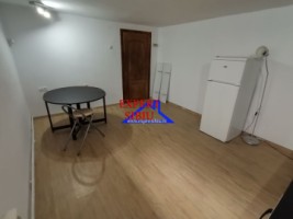 inchiriez-apartament-4-camere-pretabil-birourenovatzona-parc-sub-arini-7