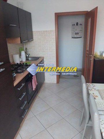 apartament-2-camere-de-vanzare-in-alba-iulia-zona-centru-finisat-complet-si-mobilat-bloc-nou-3