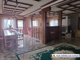 vila-tip-pensiune-cu-7-camere-si-teren-de-1000-mp-de-vanzare-in-bughea-de-jos-ideala-pentru-afaceri-turistice-sau-locuinta-de-familie-9