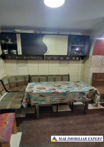 apartament-3-camere-cf-1-et-24-campulung-6