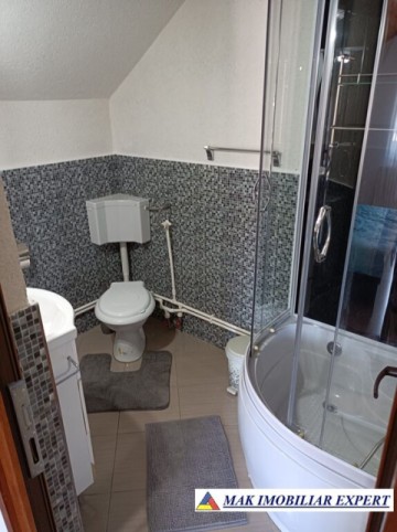 vila-tip-pensiune-cu-7-camere-si-teren-de-1000-mp-de-vanzare-in-bughea-de-jos-ideala-pentru-afaceri-turistice-sau-locuinta-de-familie-25