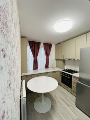 de-inchiriat-apartament-2-camere-zona-pietonalul-unirii-pret-400-7