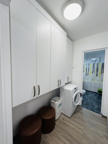 de-inchiriat-apartament-2-camere-zona-pietonalul-unirii-pret-400-8