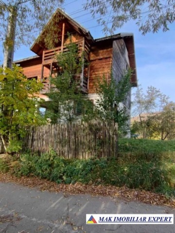 vila-la-rosu-13-camere-teren-1500-mp-de-vanzare-in-rucar-arges-3