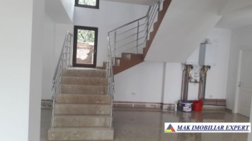 spatiu-comercial-300-mp-campulung-4