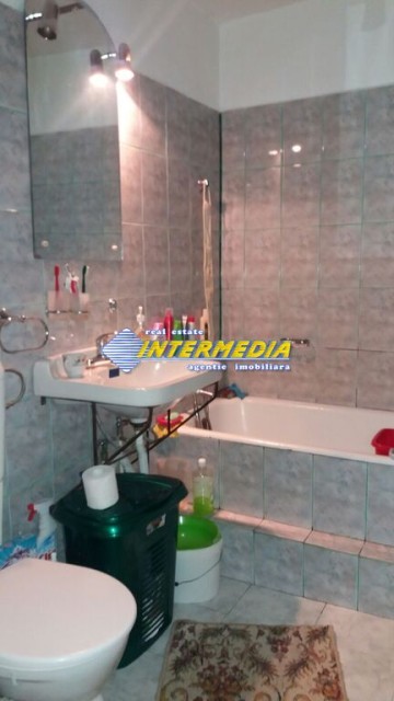 apartament-2-camere-decomandat-alba-iulia-4