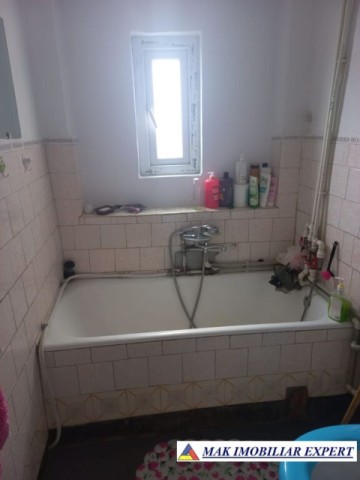casa-3-camere-cu-teren-1000-mp-de-vanzare-in-apa-sarata-campulung-muscel-arges-10