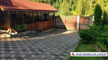 vila-pensiune-cu-23-de-camere-si-teren-de-2560-mp-leresti-voina-arges-42