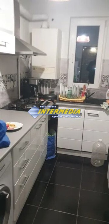 apartament-3-camere-decomandat-finisat-de-vanzare-alba-iulia-cetate-11