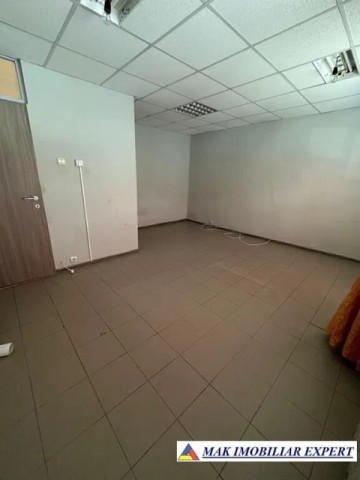 spatiu-comercial-32-mp-visoi-campulung