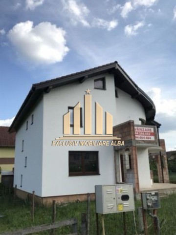 casa-de-vanzare-cetate-6