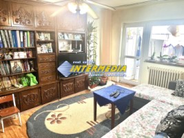 apartament-2-camere-decomandat-de-vanzare-in-alba-iulia-zona-cetate-mercur-piata-1