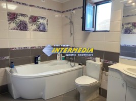 casa-noua-in-cetate-zona-piata-teren-565-mp-de-vanzare-4