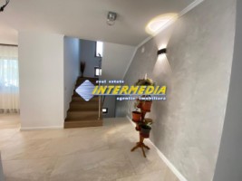 casa-noua-in-cetate-zona-piata-teren-565-mp-de-vanzare-7