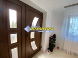 casa-noua-in-cetate-zona-piata-teren-565-mp-de-vanzare-17