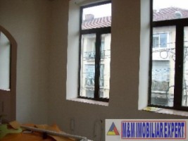 spatiu-comercial-de-inchiriat-in-centru-campulung-muscel-arges-4