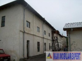 spatiu-comercial-de-inchiriat-in-centru-campulung-muscel-arges-10