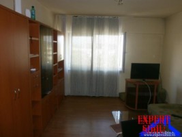 inchiriez-apartament-3-camere-decomandat-zona-centrala-3