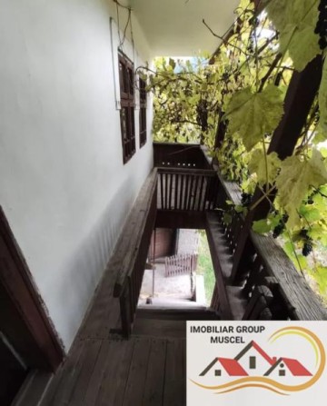 casa-2-camere-80-mp-teren-1500-mp-campulung-muscel-apa-sarata-pret-40000-euro-2