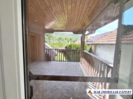 vila-cu-4-camere-si-teren-de-4500-mp-leresti-arges-20