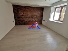 inchiriez-spatiu-birou-7-camere-decrecent-renovat180-mp-zona-centrala