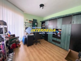 vanzare-casa-de-vanzare-dp1-finisata-cu-garaj-si-curte-si-800-mp-teren-7
