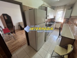 apartament-2-camere-de-inchiriat-alba-iulia-cetate-pe-bulevard-etaj-2-16