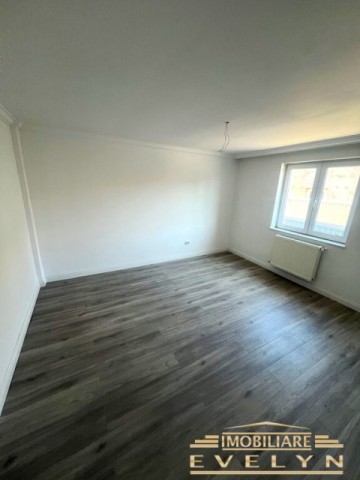 casa-cu-teren-1300-mp-de-vanzare-zona-imparat-traian-spalatoria-chelarasu-11